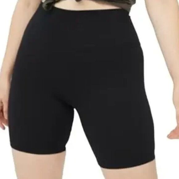 AMERICAN EAGLE AE Highest Rise Bike Short Black  7" Inseam NWT - Picture 1 of 6